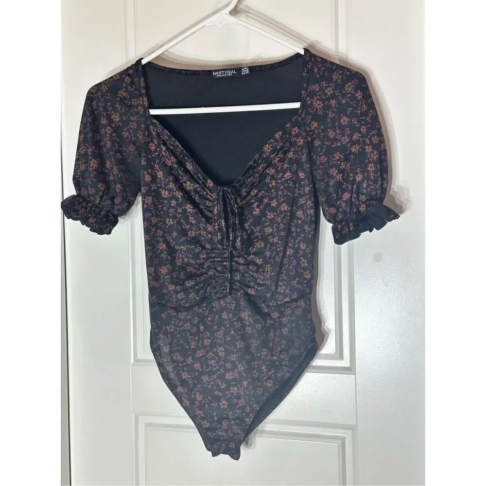 Nasty Gal short sleeve black and brown floral bodysuit size 6